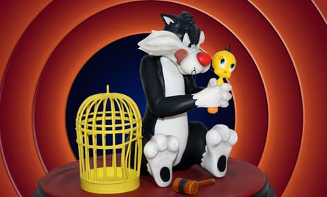 Gallery Feature Image of Sylvester & Tweety Bird Statue - Click to open image gallery