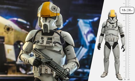 Gallery Feature Image of Clone Pilot Sixth Scale Figure - Click to open image gallery