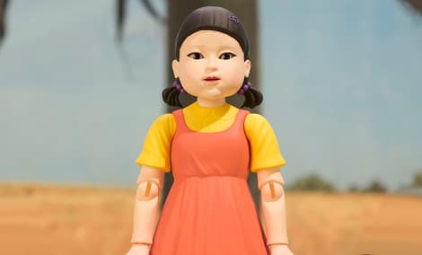 Gallery Feature Image of Young-hee Doll Collectible Figure - Click to open image gallery