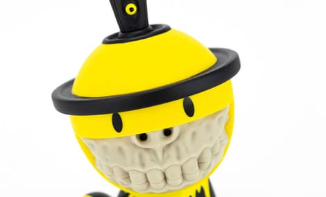 Gallery Feature Image of Grinbot OG Yellow – Ron English x Czee13 Statue - Click to open image gallery