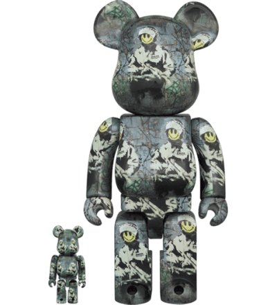 Be@rbrick Riot Cop 100％ and 400％ Bearbrick