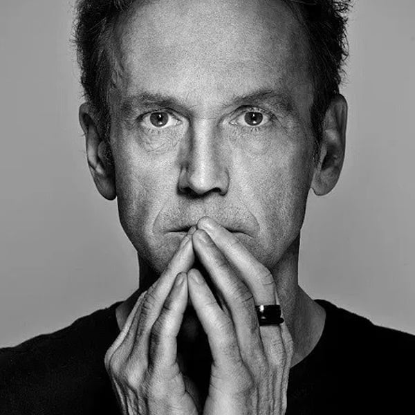 Bill Sienkiewicz biography image