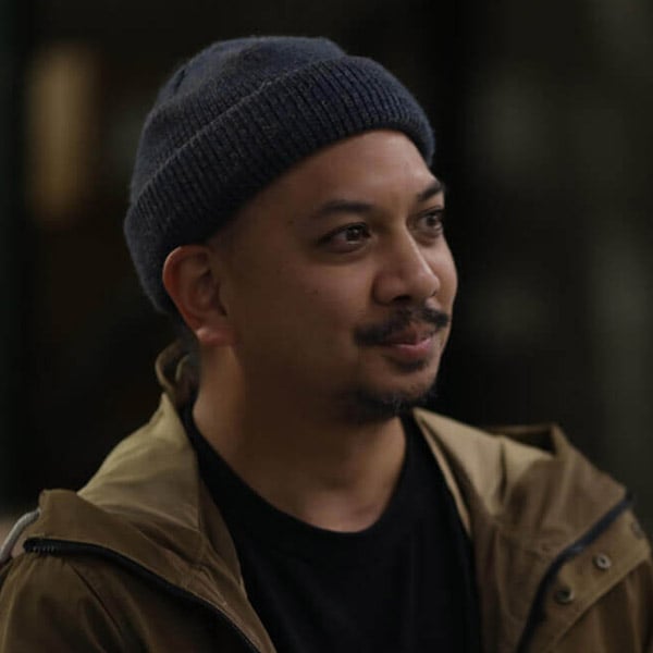 Mike Del Mundo biography image