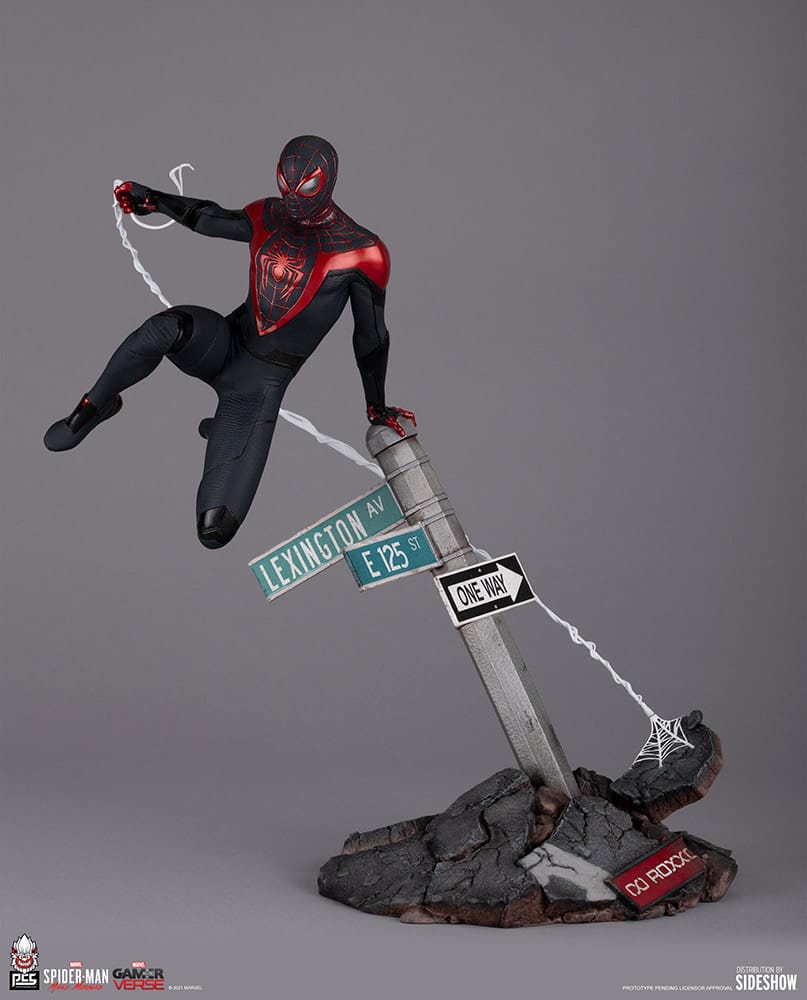 Spider-Man: Miles Morales Sixth Scale Diorama by PCS | Sideshow Collectibles