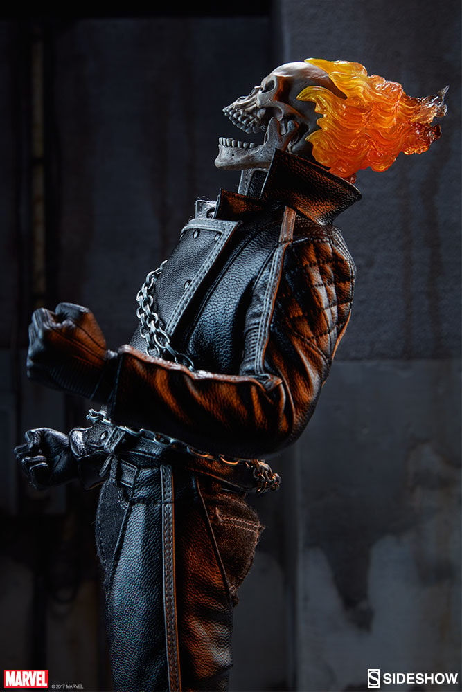 Marvel Ghost Rider Sixth Scale Figure  Collector Edition  View 4