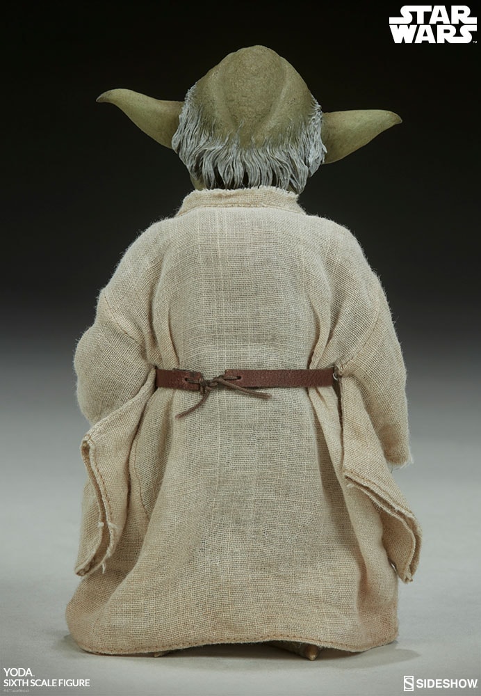 Star Wars Yoda Sixth Scale Figure  View 6