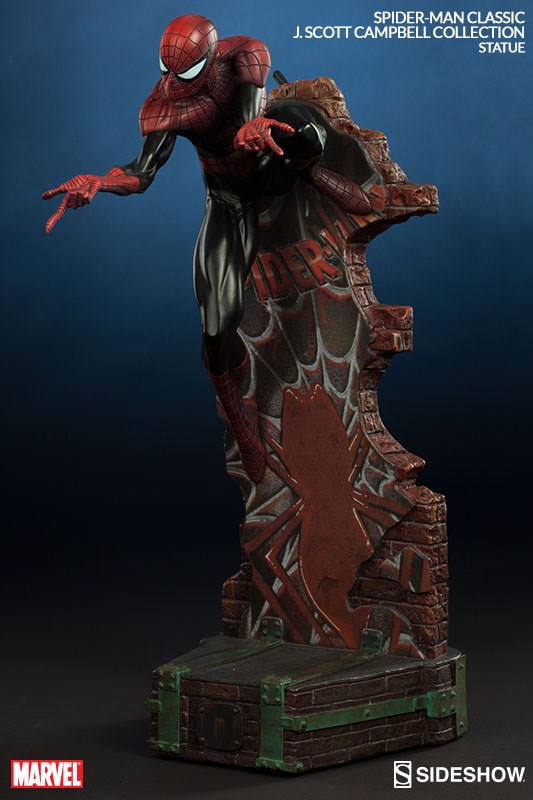 Marvel Spider-Man Classic Polystone Statue by Sideshow Colle