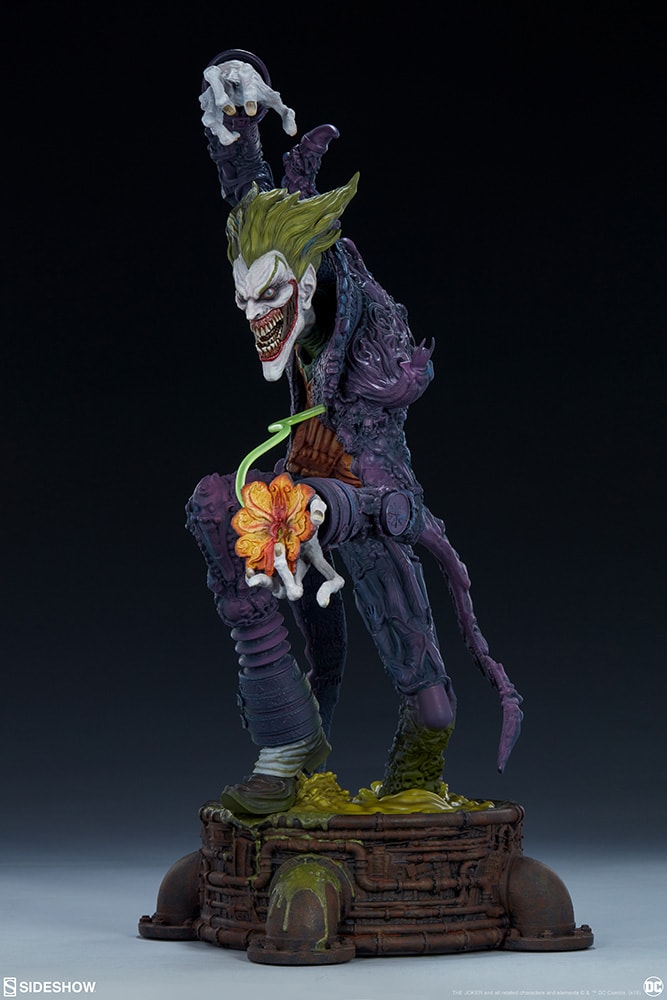 DC Comics The Joker Statues  Collector Edition  View 5