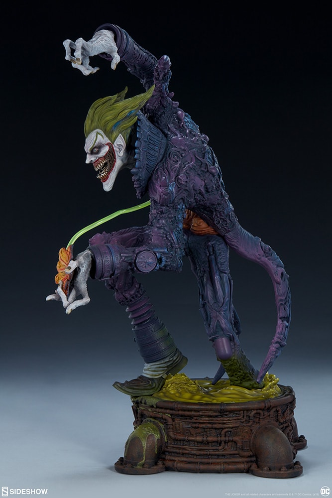 DC Comics The Joker Statues  Collector Edition  View 6