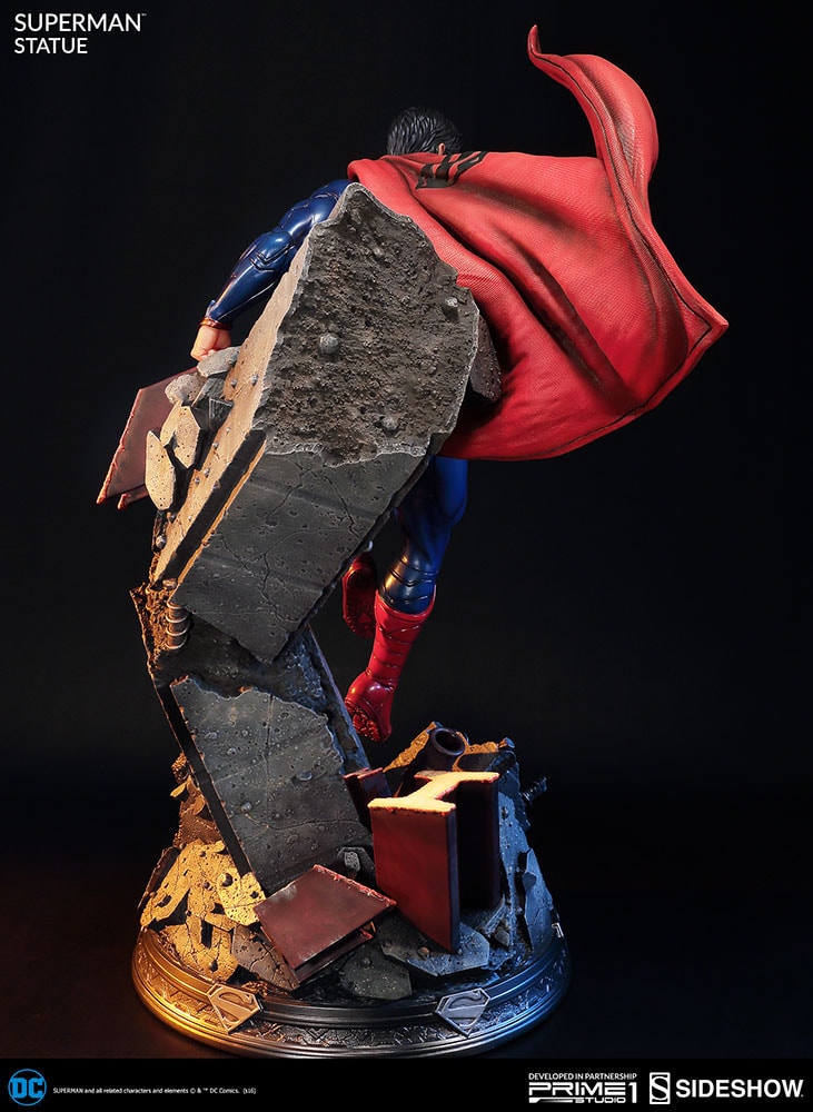 DC Comics Superman Polystone Statue  Collector Edition - Prototype Shown View 6