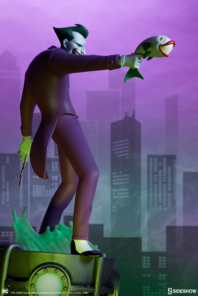 DC Comics The Joker Statues  Collector Edition  View 4
