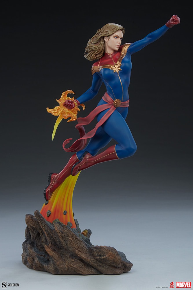 Marvel Captain Marvel Statues  Collector Edition  View 5