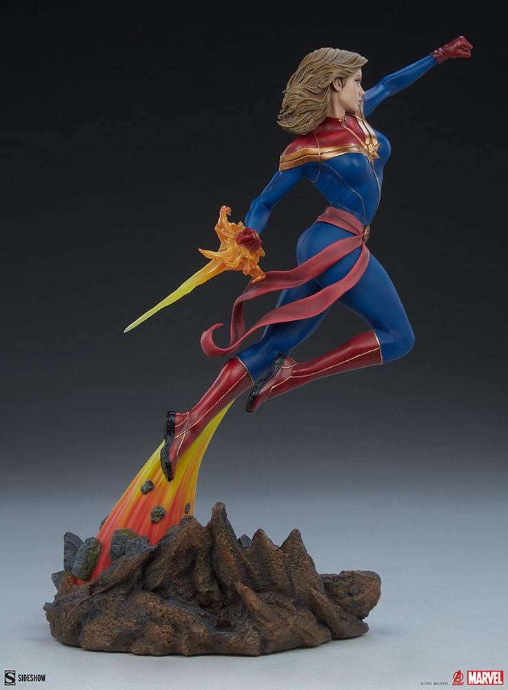 Marvel Captain Marvel Statues  Collector Edition  View 6