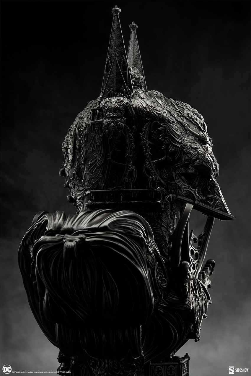 Gotham City's Shadow: Batman™ Fine Art Statue by Sideshow