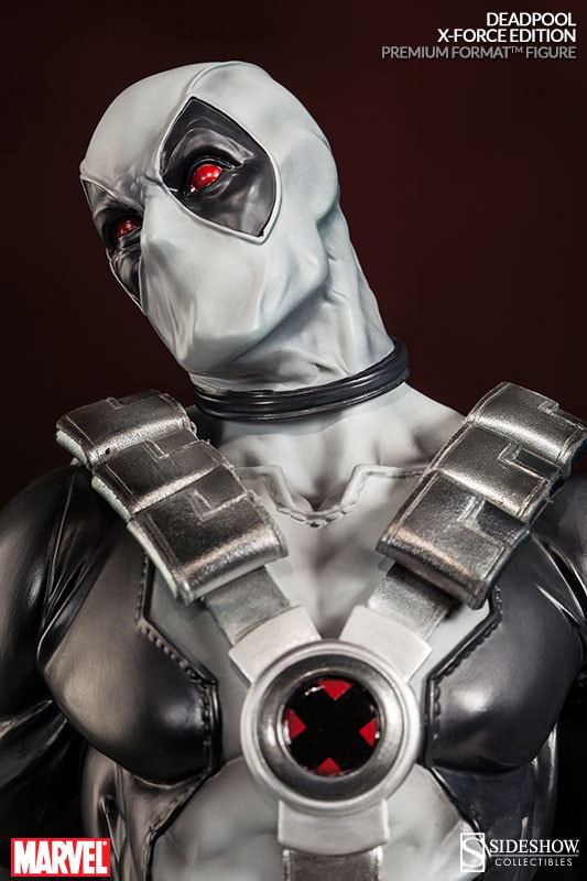 Marvel Deadpool - X-Force Premium Format™ Figure  View 4