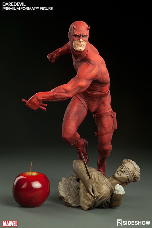 Marvel Daredevil Premium Format™ Figure  View 3