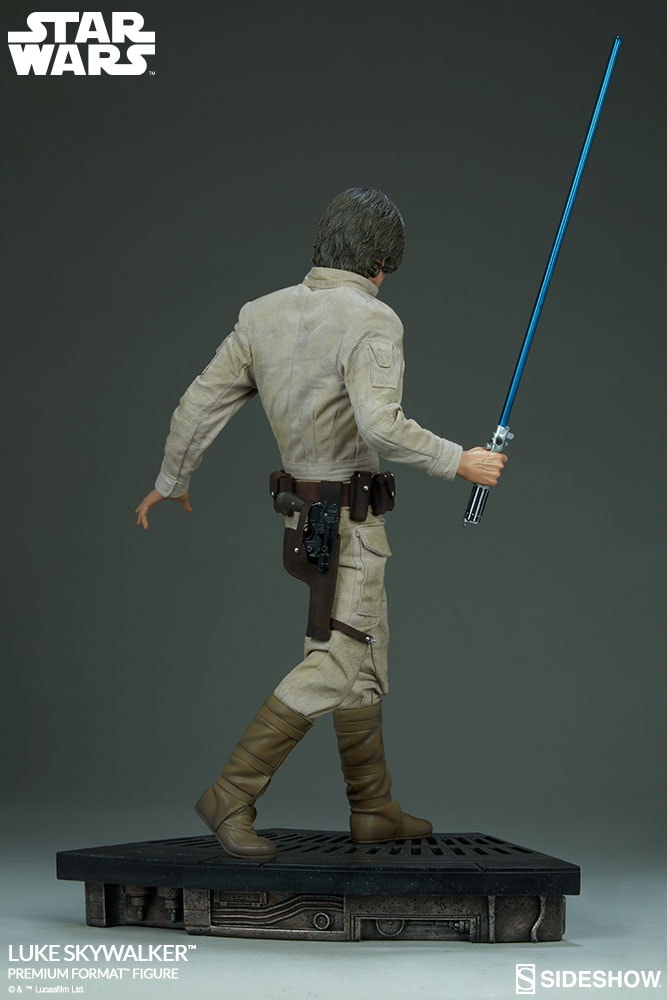 Star Wars Luke Skywalker Premium Format™ Figure  Collector Edition  View 6