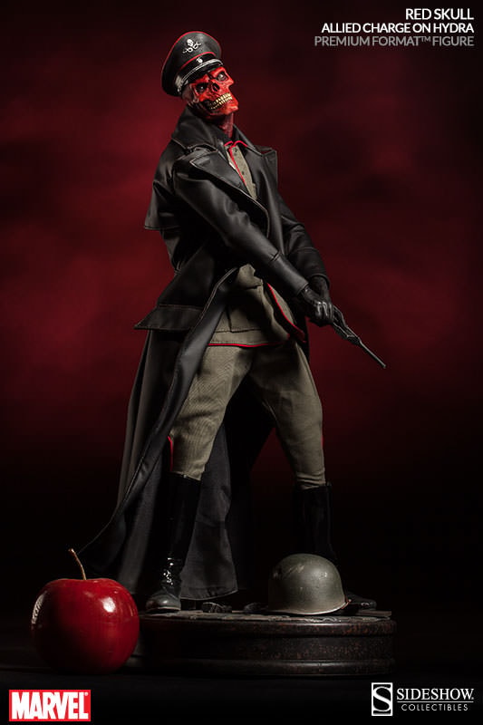 Marvel Red Skull Premium Format™ Figure  Collector Edition  View 4