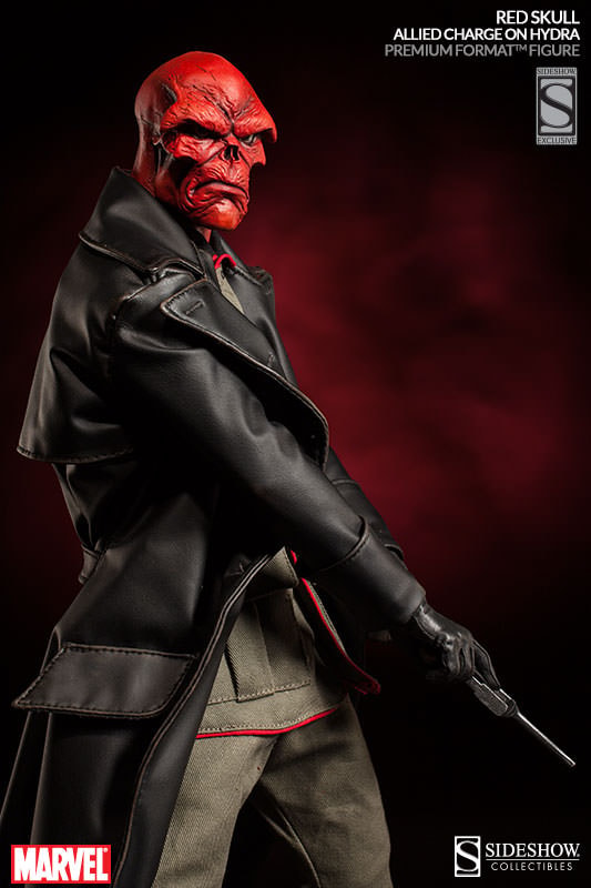 Marvel Red Skull Premium Format™ Figure  Exclusive Edition  View 2