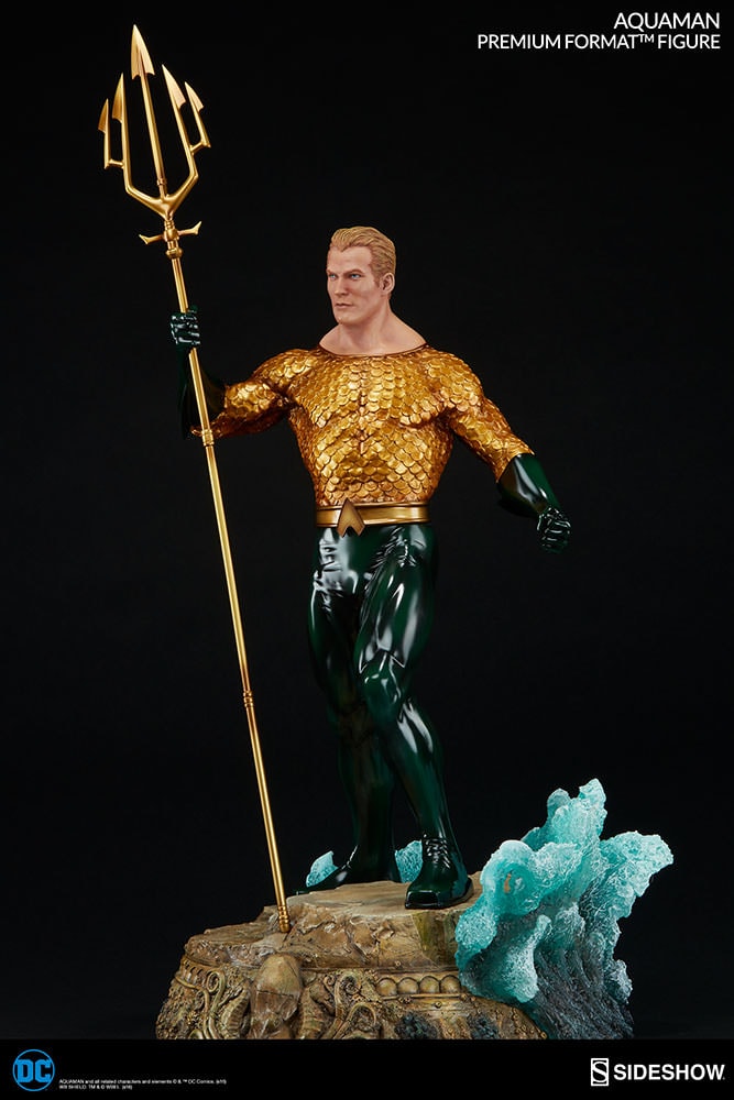 DC Comics Aquaman Premium Format™ Figure  Collector Edition  View 5