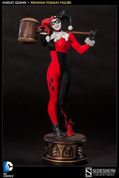 DC Comics Harley Quinn Premium Format™ Figure  Collector Edition - Prototype Shown View 3