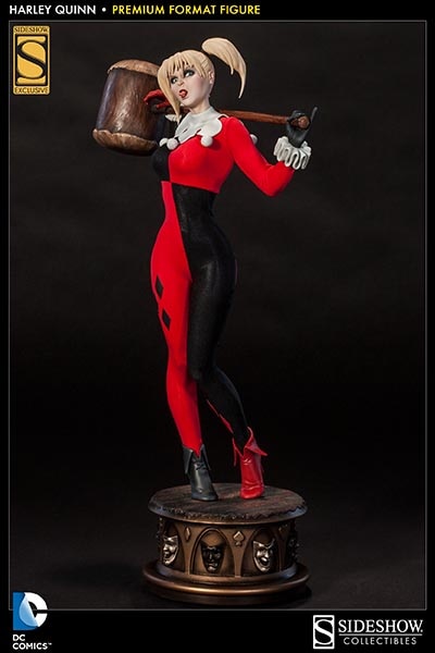 DC Comics Harley Quinn Premium Format™ Figure - Prototype Shown View 3