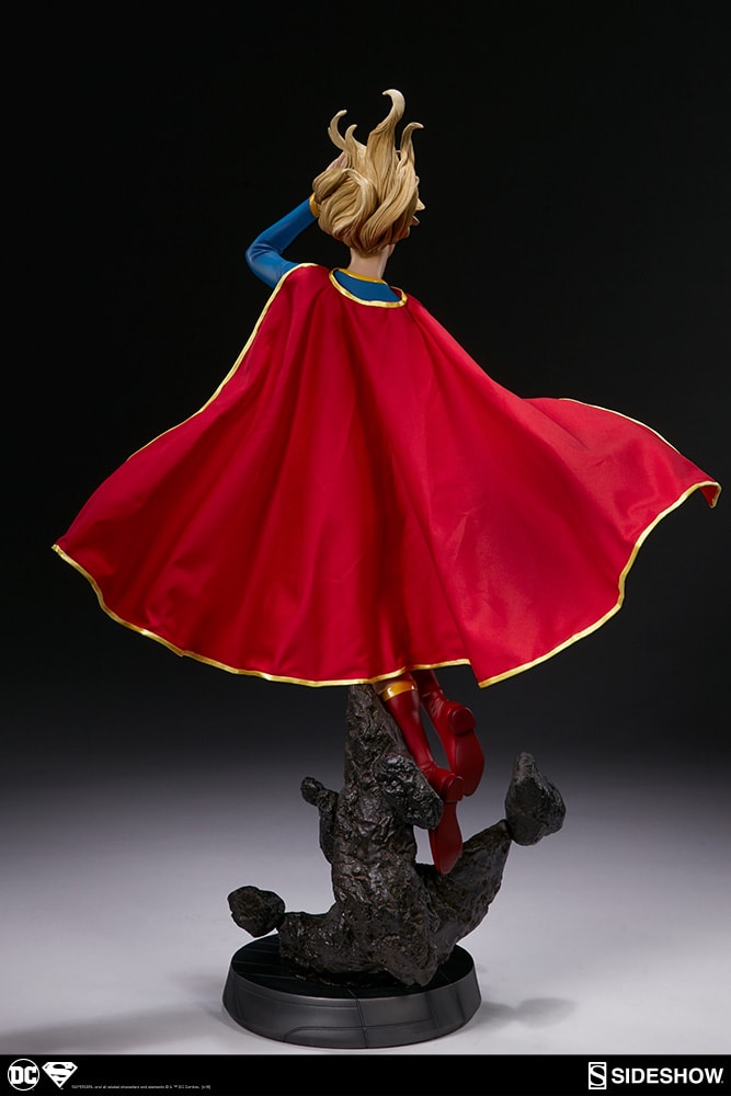 DC Comics Supergirl Premium Format™ Figure  Collector Edition  View 6