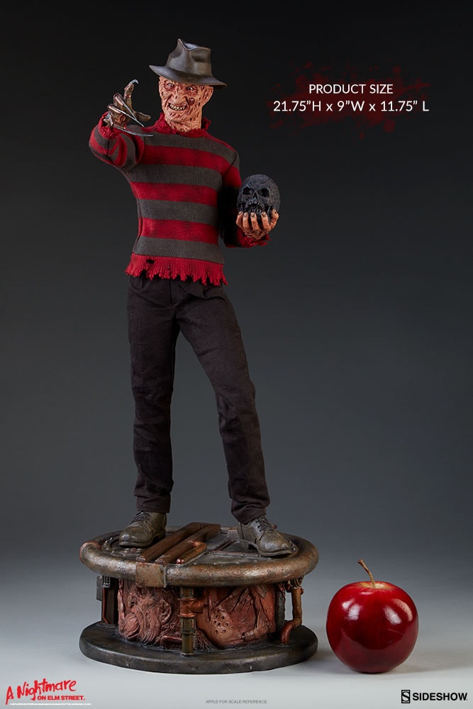 Nightmare on Elm Street Freddy Krueger Premium Format™ Figure  Collector Edition  View 4