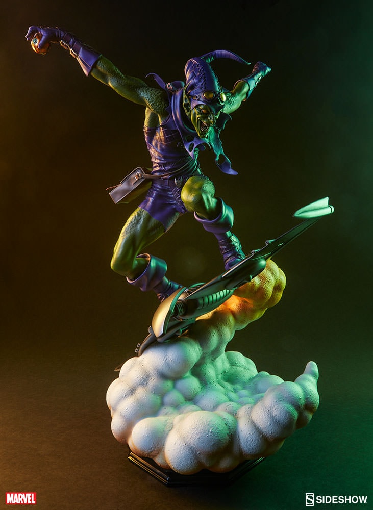 Marvel Green Goblin Premium Format™ Figure  View 6