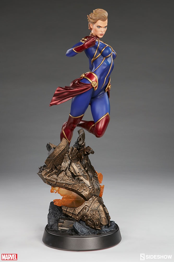 Marvel Captain Marvel Premium Format™ Figure  Collector Edition  View 6