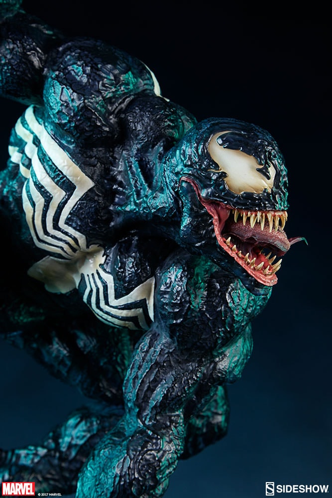 Marvel Venom Premium Format™ Figure  Collector Edition  View 3