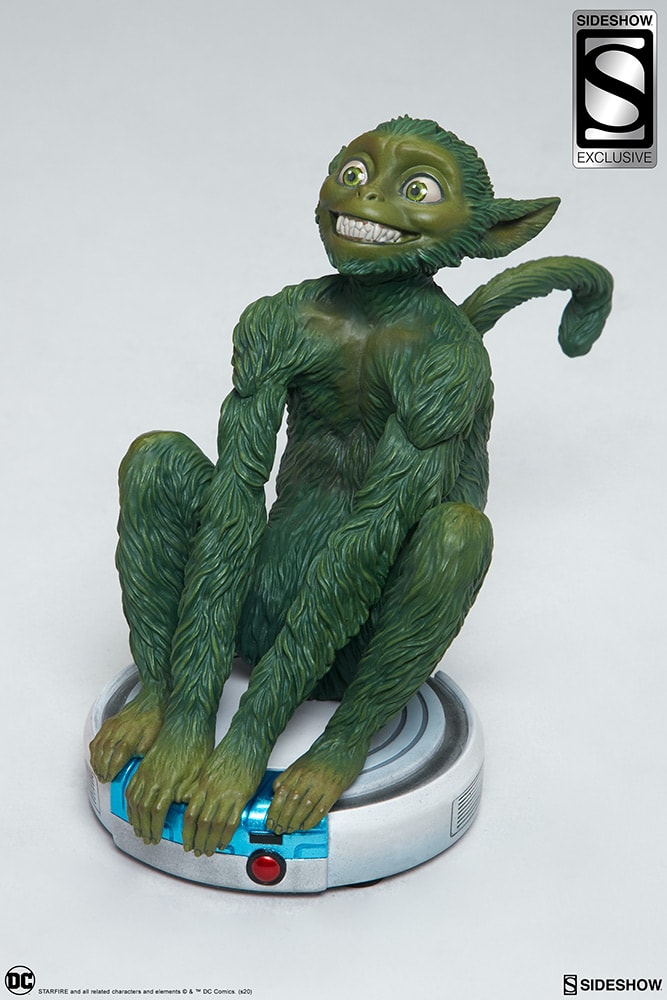 DC Comics Starfire Premium Format™ Figure  Exclusive Edition  View 3