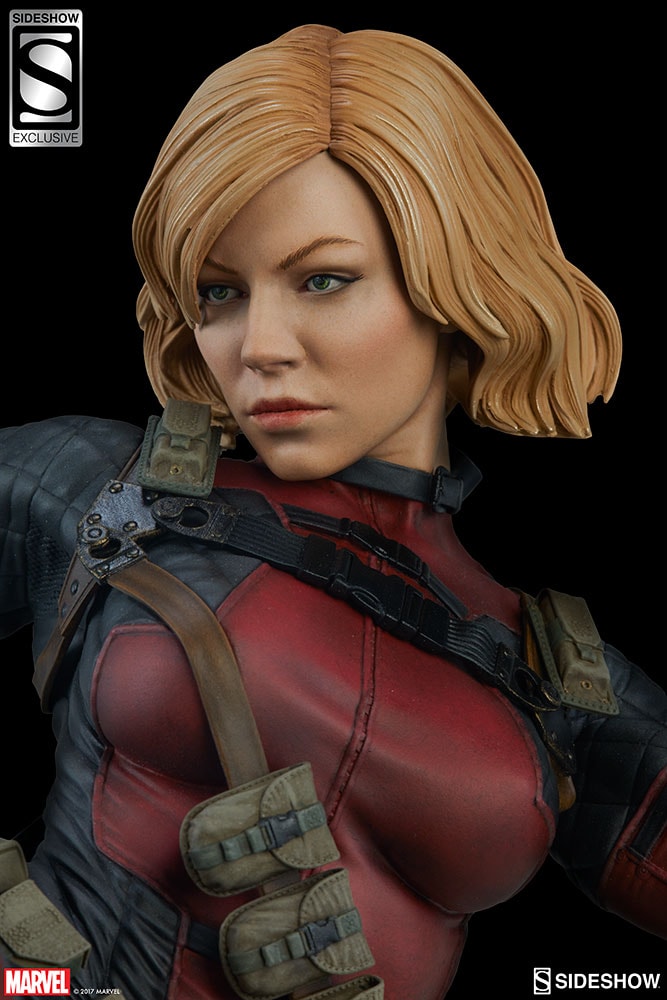 Lady Deadpool Exclusive Edition - Prototype Shown View 2