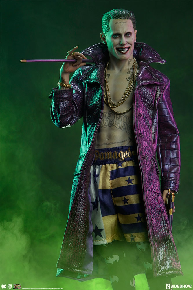DC Comics The Joker Premium Format™ Figure  Collector Edition  View 1