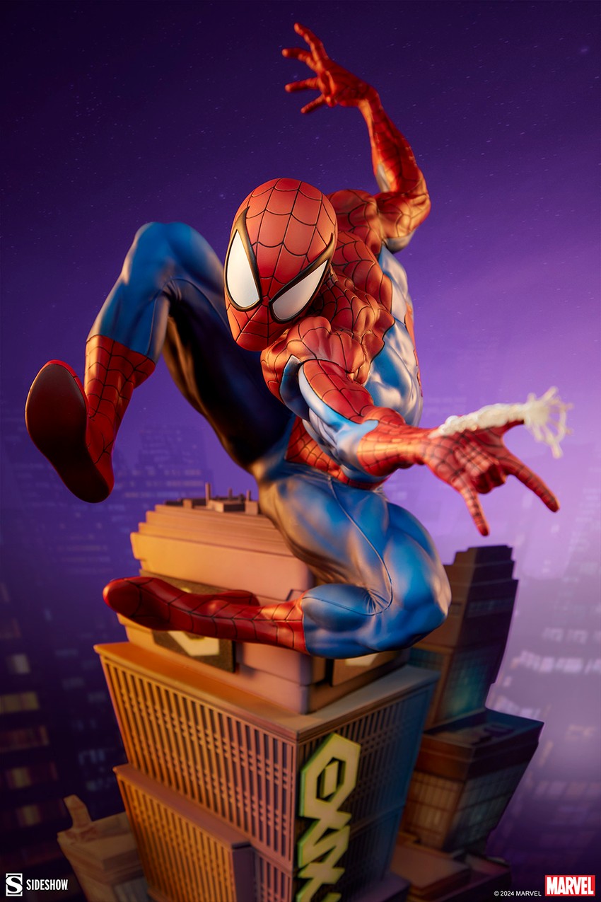 Spider-Man Premium Format™ Figure by Sideshow Collectibles