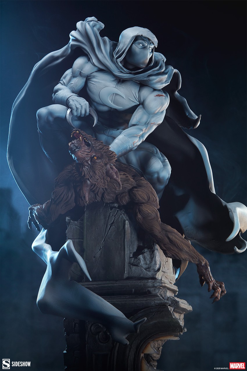 Moon Knight Exclusive Premium Format™ Figure by Sideshow