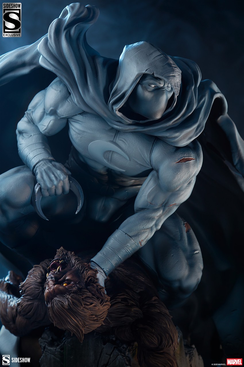 Moon Knight Exclusive Premium Format™ Figure by Sideshow