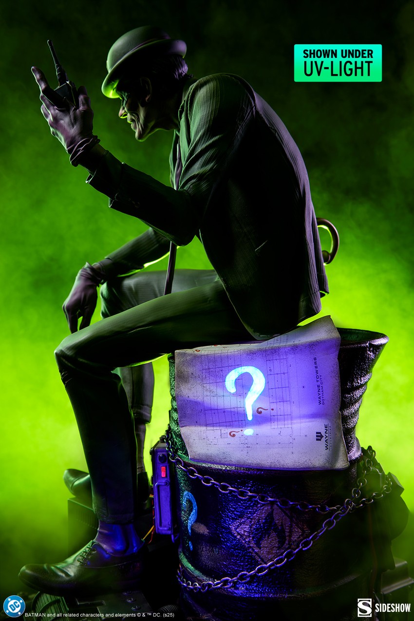 DC Comics Riddler™ Premium Format™ Figure - Prototype Shown View 6