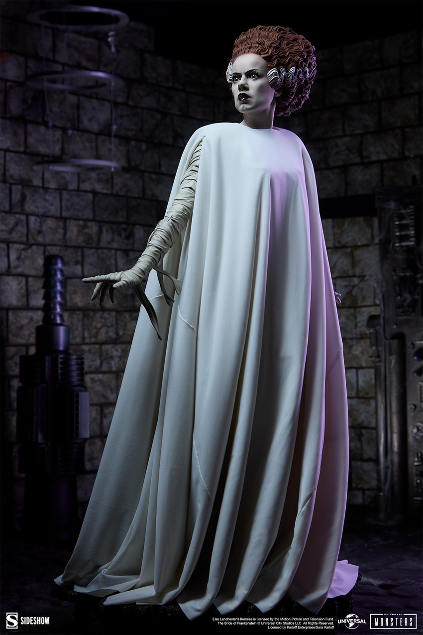 Universal Monsters The Bride of Frankenstein Premium Format™ Figure - Prototype Shown View 6