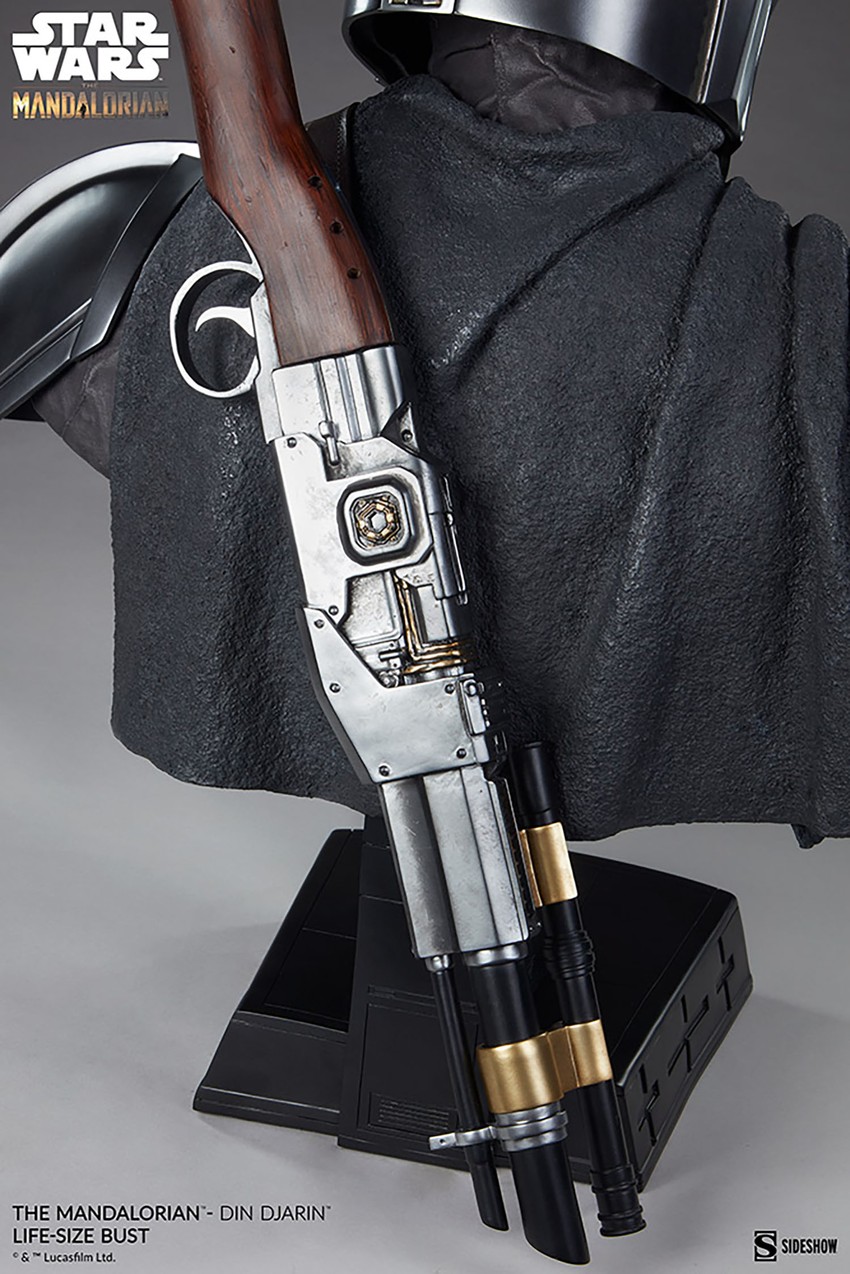 The Mandalorian - Din Djarin- Prototype Shown View 4