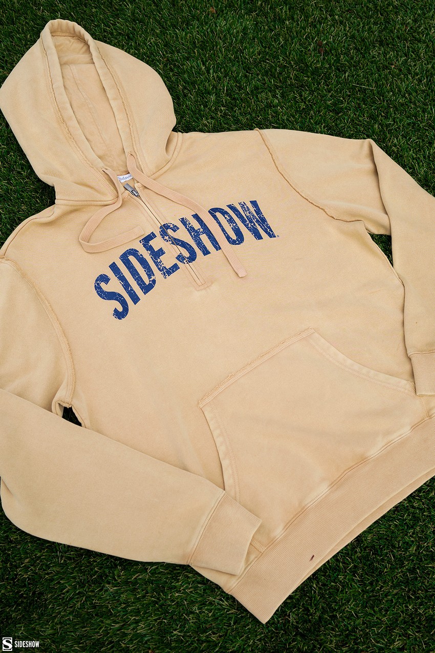 Sideshow Collectibles Sideshow Half-Zip Hoodie Apparel  View 3