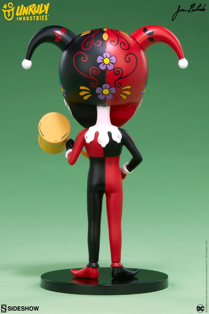 DC Comics Harley Quinn Calavera Designer Collectible Statue  View 6