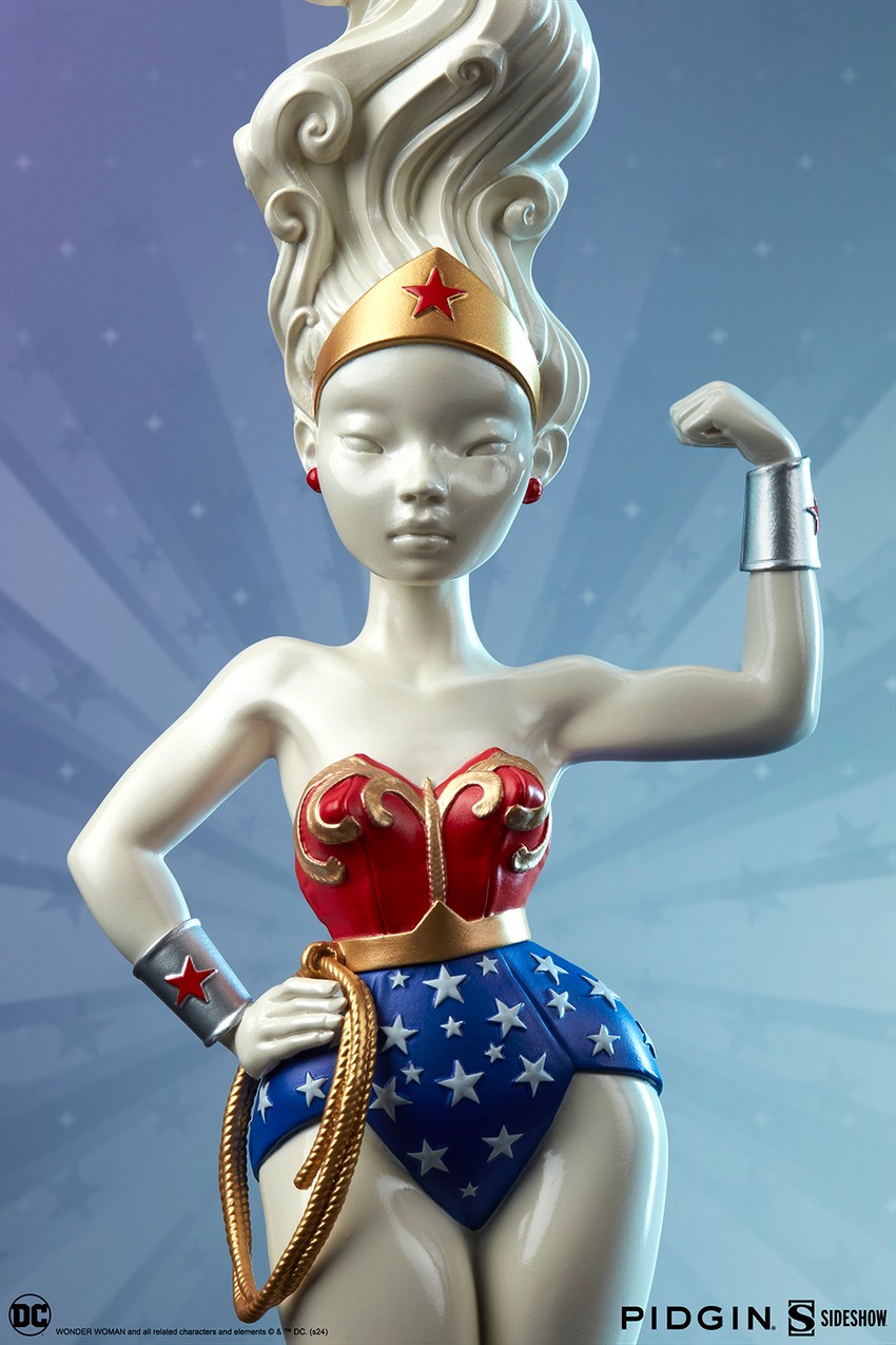 DC Comics Wonder Woman™ (Ivory) Statues - Prototype Shown View 6