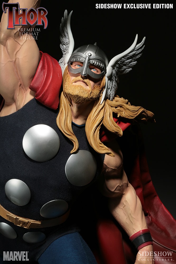 Marvel Thor Premium Format™ Figure  View 2