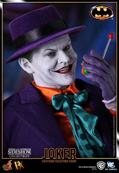 DC Comics The Joker (1989 Version) DX Series Sixth Scale Figure by