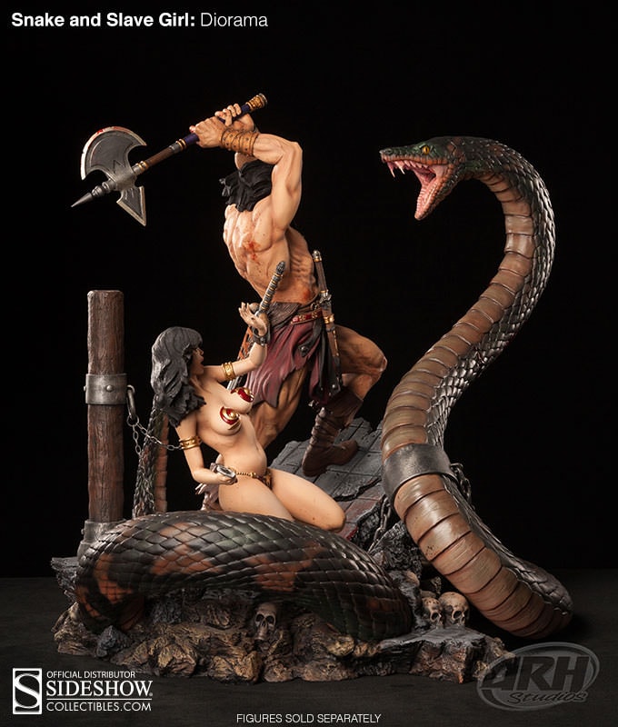 Conan Snake and Slave Girl Polystone Diorama  View 6