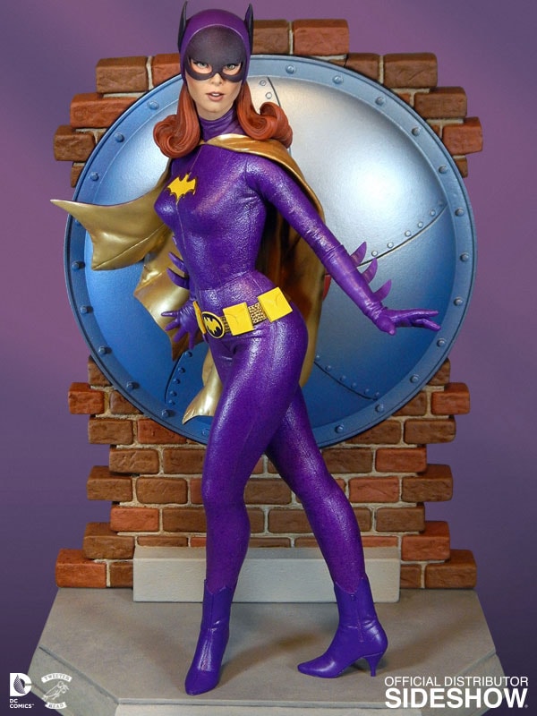 DC Comics Batgirl Maquette - Prototype Shown View 1