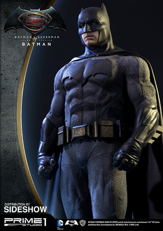 DC Comics Batman Polystone Statue - Prototype Shown View 3