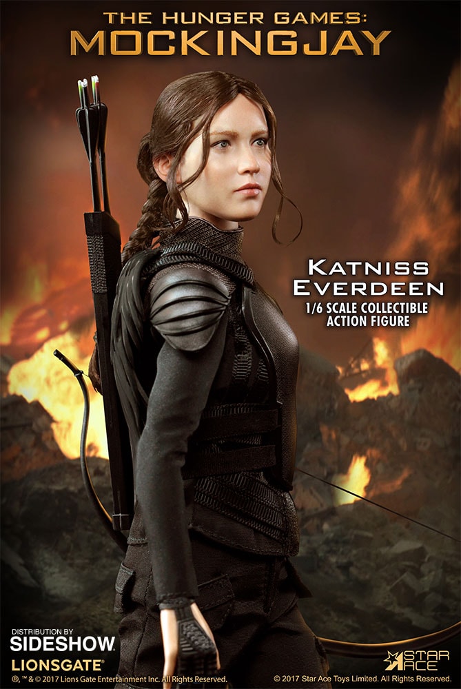 The Hunger Games Katniss Everdeen Sixth Scale Figure - Prototype Shown View 2