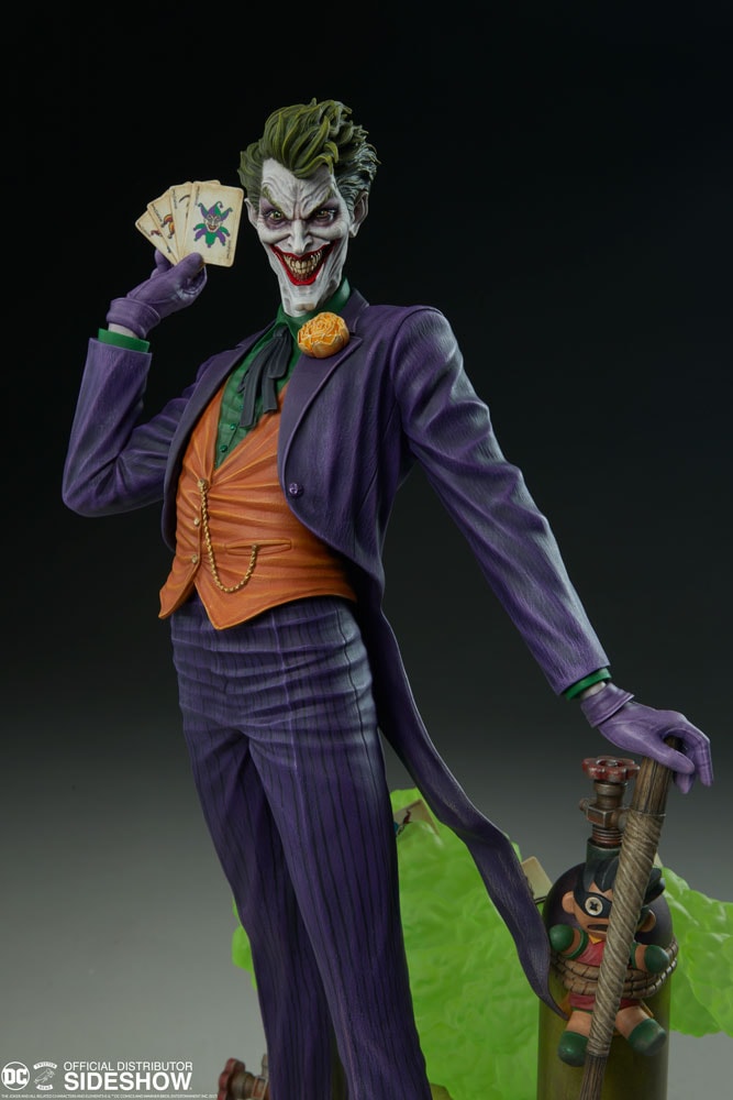 DC Comics The Joker Maquette - Prototype Shown View 2